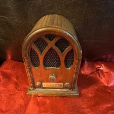 Wooden radio  Wind-Up Music Box, Vintage Antique Radio-Style Design picture