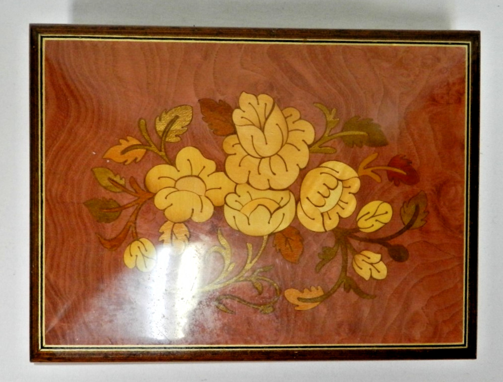 San Francisco Music Box Company Italy lacquer Jewelry velvet lined hinge Vintage