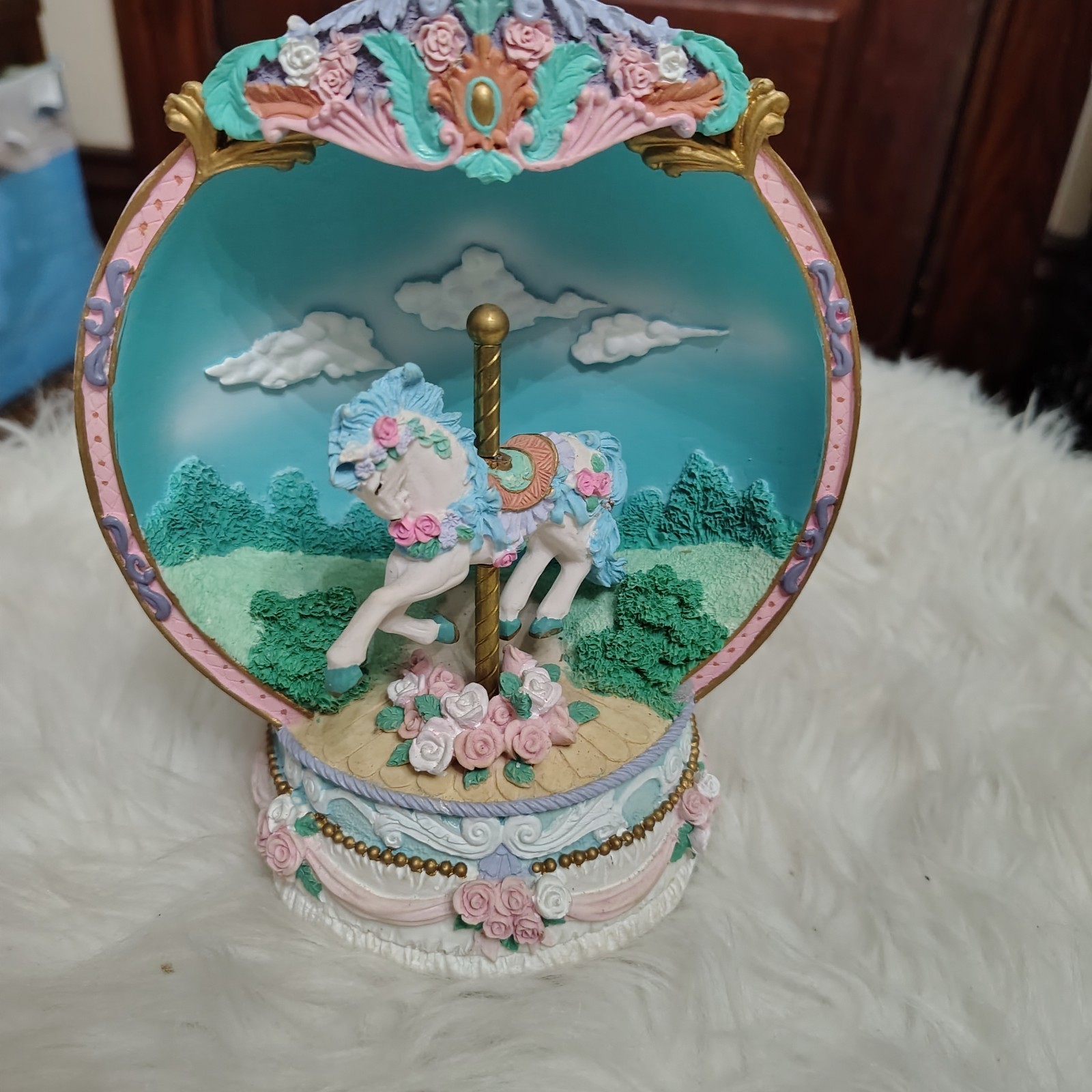 Vintage Classic Treasures Animated Musical Carousel Horse Music Box 