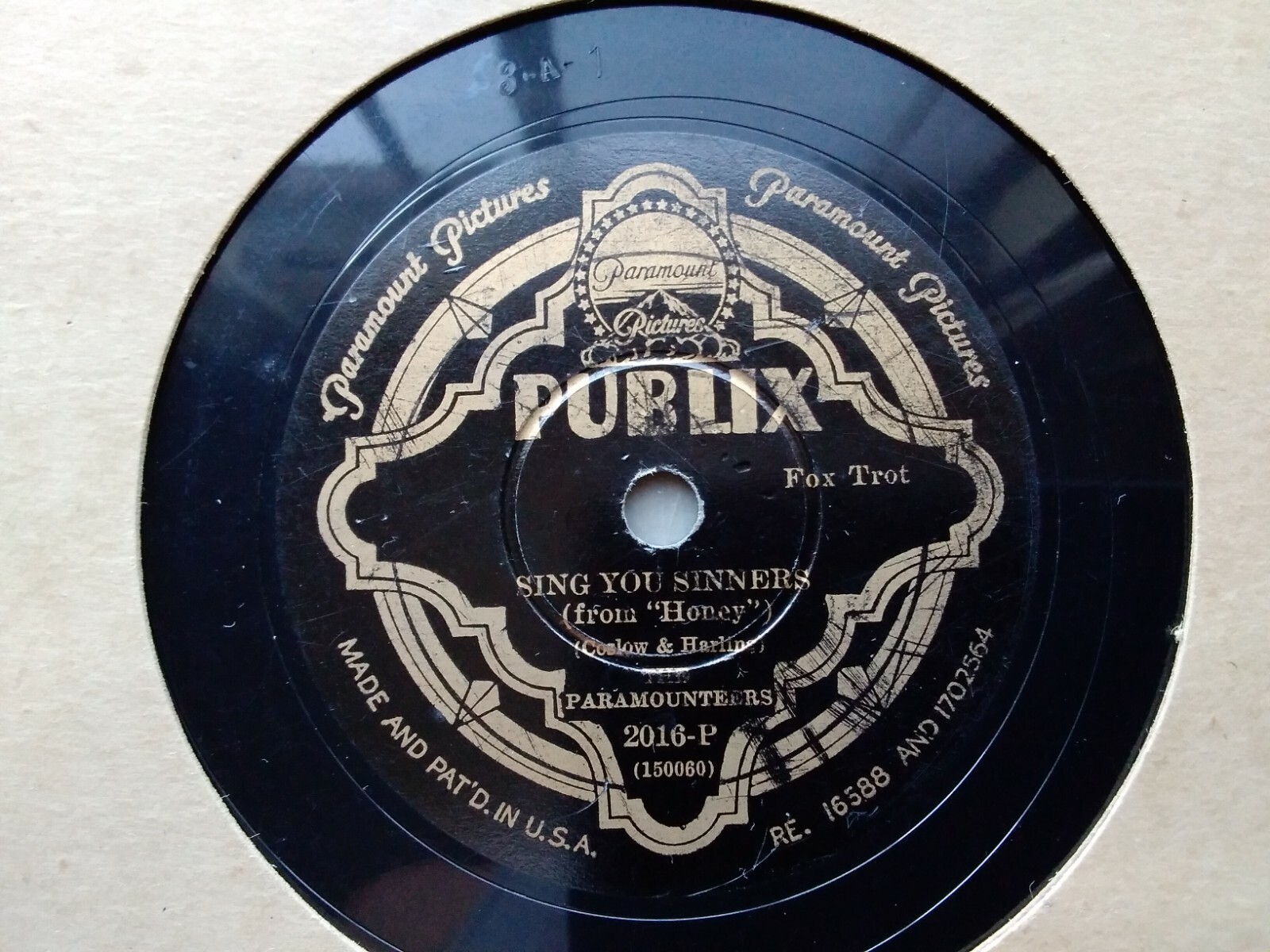 The Paramounteers 78rpm Single 10-inch Publix Records #2016-P Sing You Sinners  