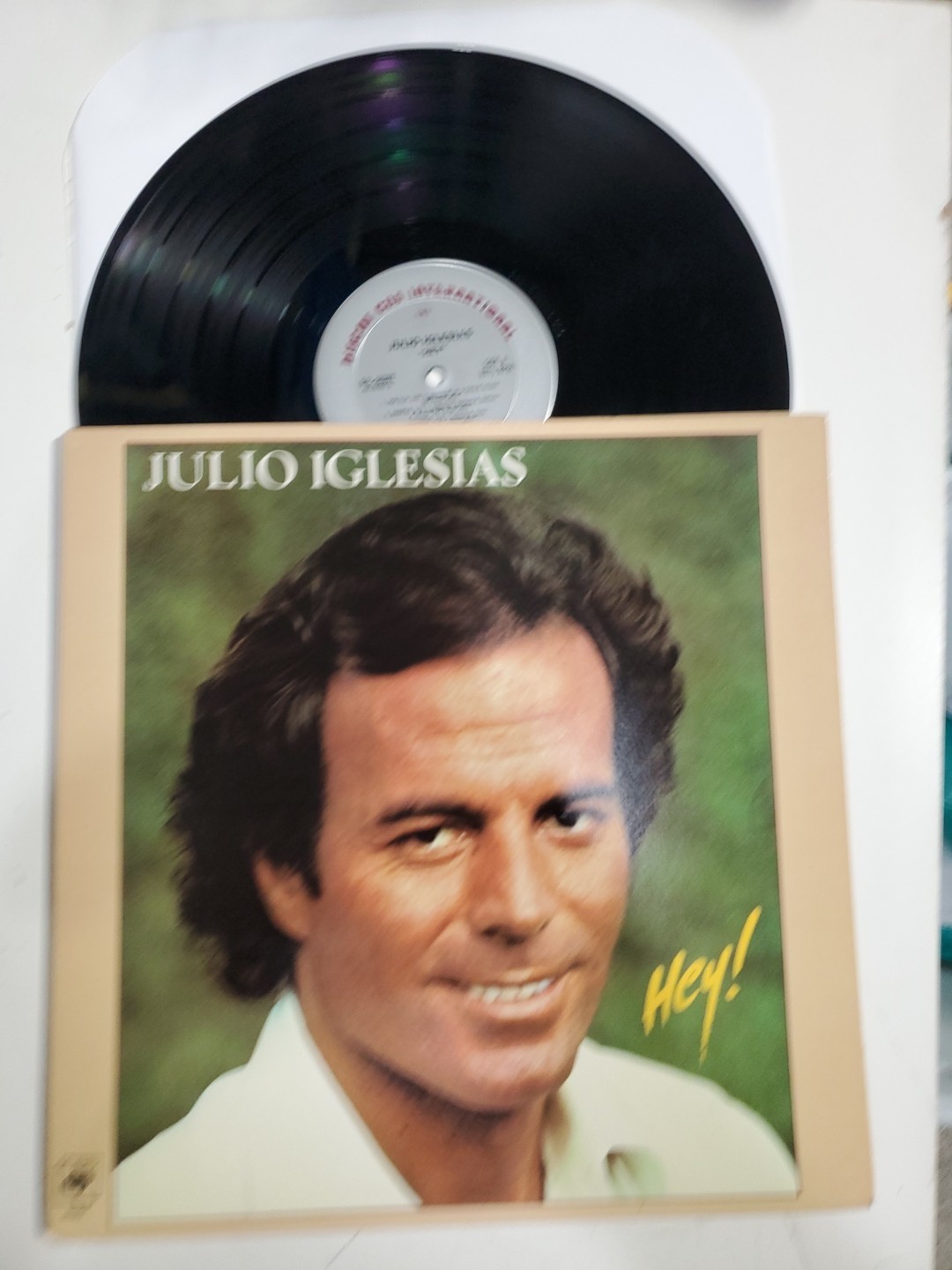 Julio Iglesias -  Hey (1980, Vinyl) Vintage EXCELLENT 