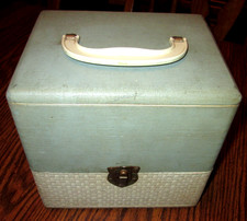 VINTAGE 1950'S WOODEN 45 RPM RECORD BOX HOLDS 75 picture