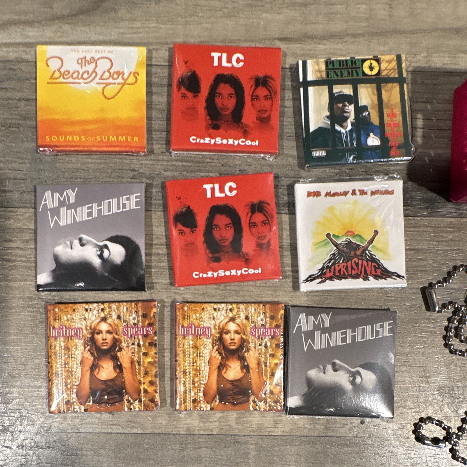 MGA MINIVERSE LOT: Beach Boys, TLC, Public Enemy, Amy Winehouse and Keychains