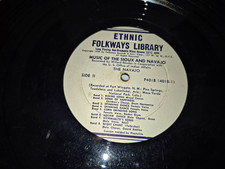 Vintage 1953 Folkways Records Music of the Sioux and Navajo LP P401A picture