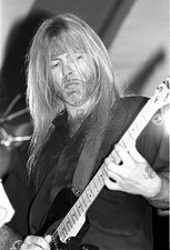 Musician singer Gregg Allman is shown performing at a concert appe- Old Photo 10 picture