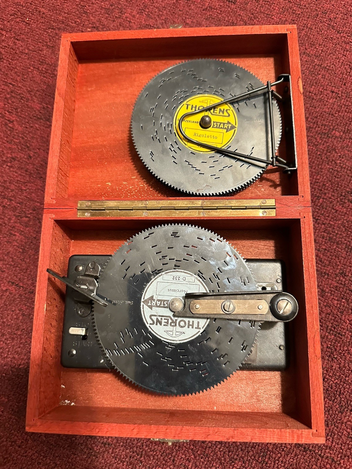 Vintage Thorens Switzerland Music Box W/6 Discs
