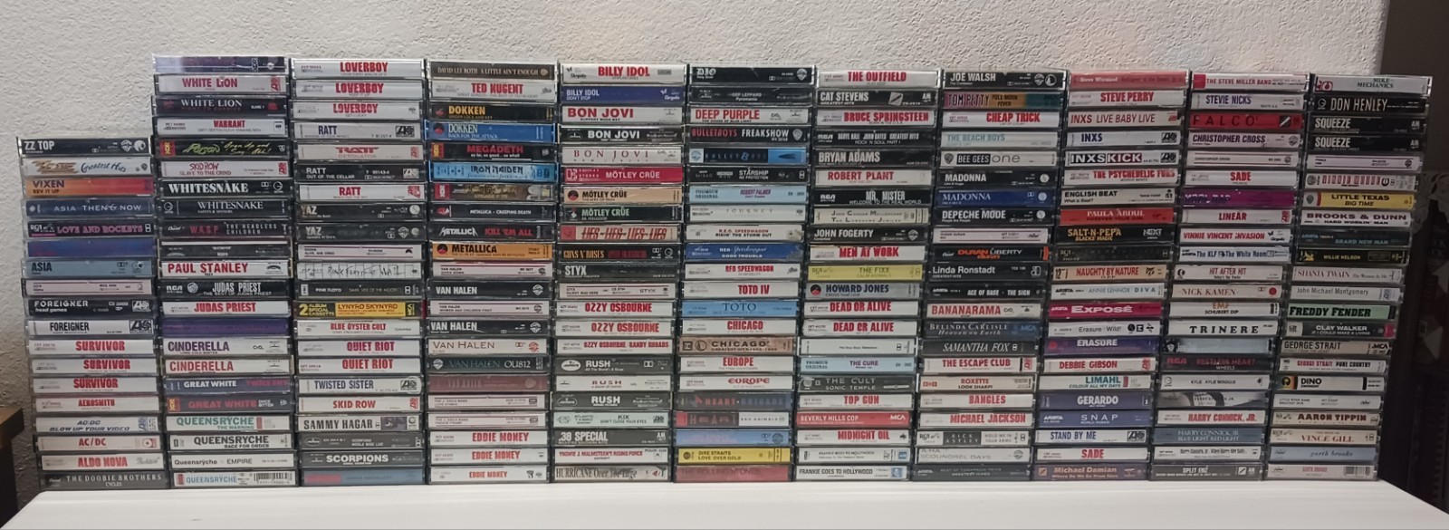 Lot of 200+ Rock/Pop Cassette Tapes Maiden Crue Ozzy Kiss Priest Metallica Wasp