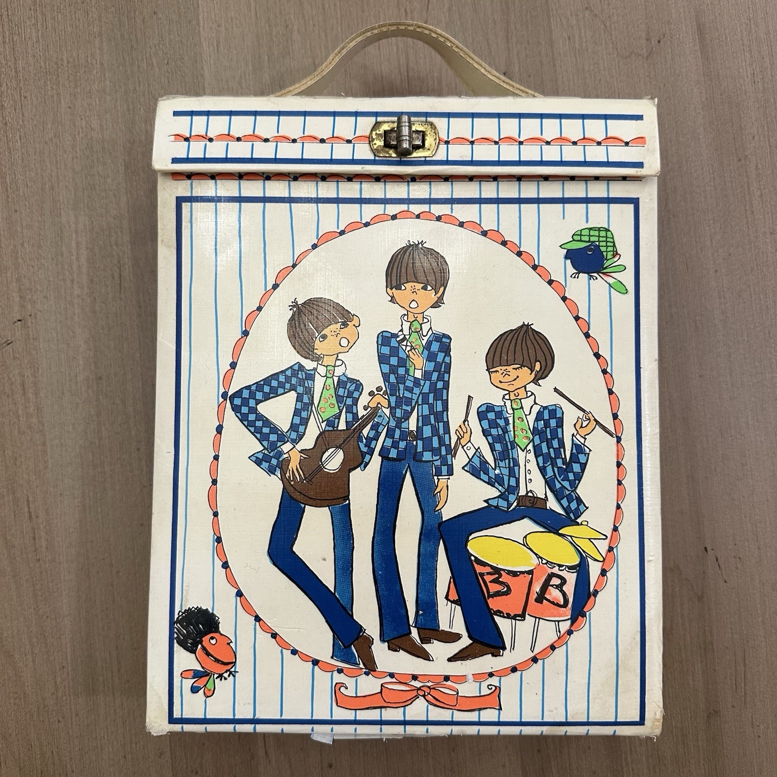 Vintage 1960s 45 RPM Record Carrying Case Mod Band Graphics Flaw