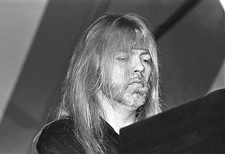 Musician singer Gregg Allman is shown performing at a concert appe- Old Photo 5 picture