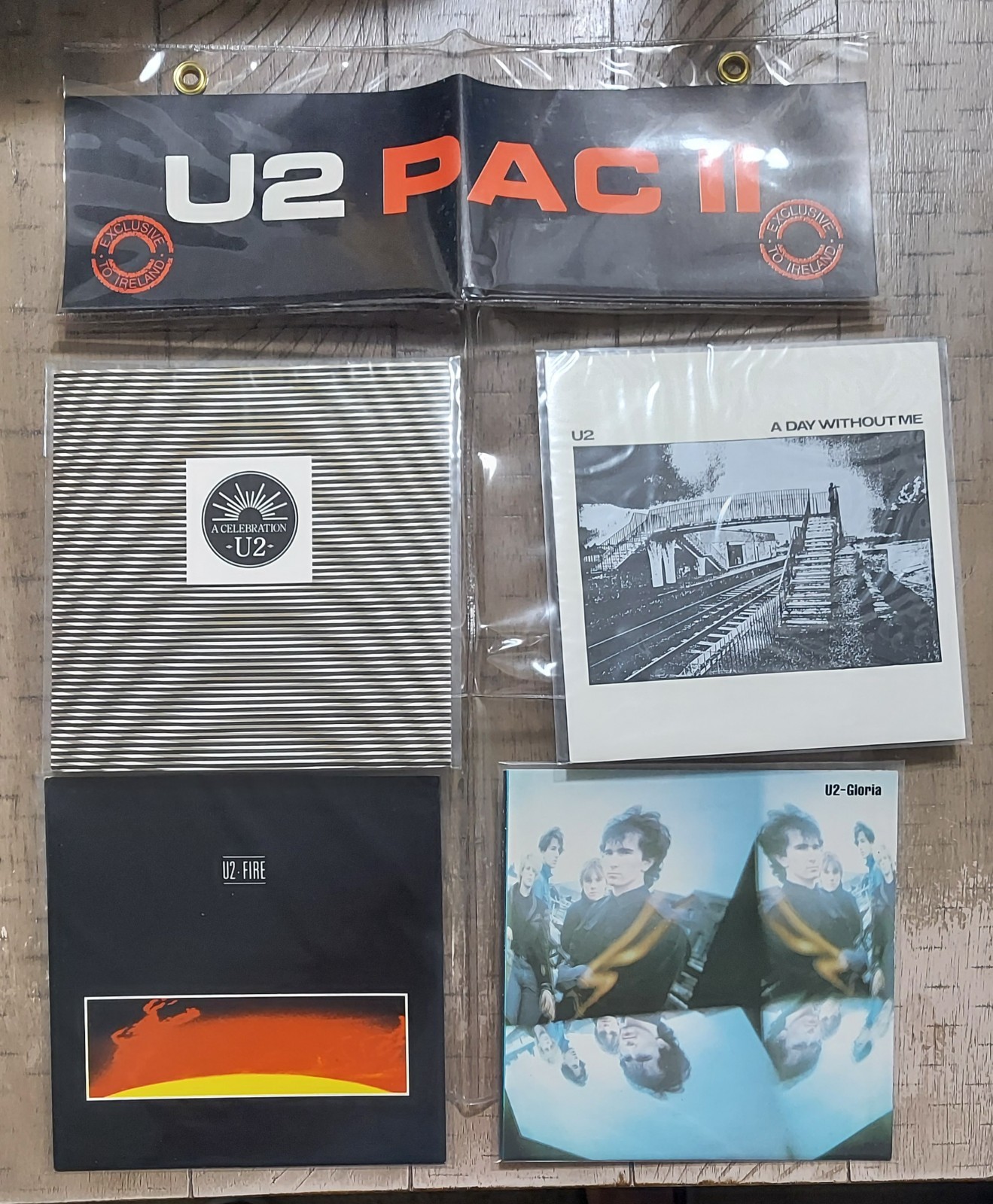 U2  4 U2 Play - Pac 2 / 4 - 7\