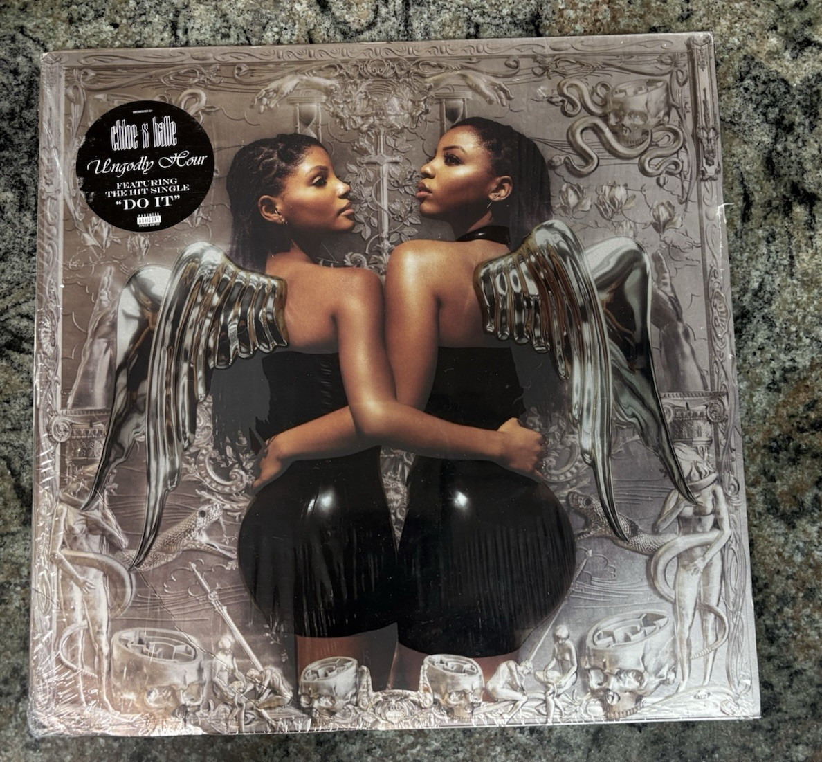 Chloe & Halle Ungodly Hour \