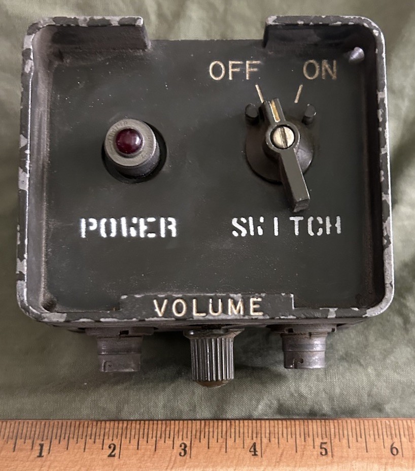 Vintage 1970s US Army OD Green AMPLIFIER AM-4949/U Untested Radio / Comm / Audio