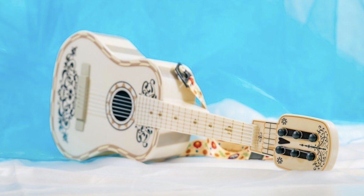 Disney Parks Pixar Fest Coco Remember Me Guitar Miguel Popcorn Bucket 2023 RARE