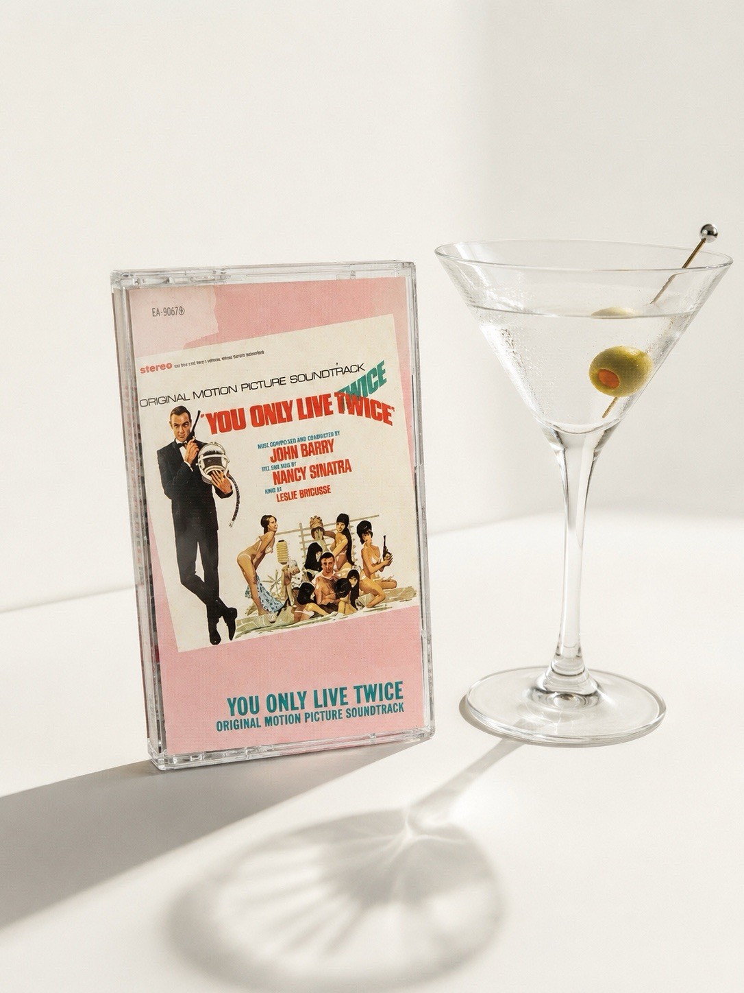 You Only Live Twice Cassette Soundtrack Nancy Sinatra John Barry James Bond 007
