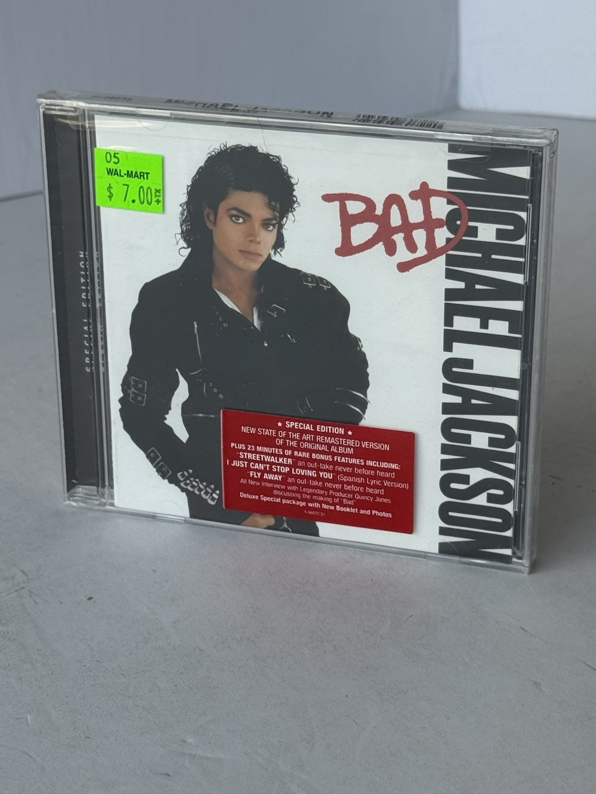 Sealed compact disc (CD) of Michael Jackson\'s album Bad (Special Edition), 2001