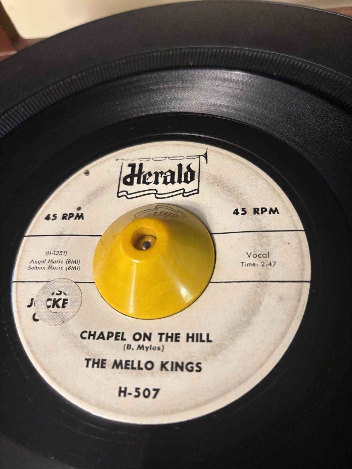 MELLO KINGS-1957 PROMO-DOO WOP-CHAPEL ON THE HILL/SASSAFRAS/EXC. VINYL