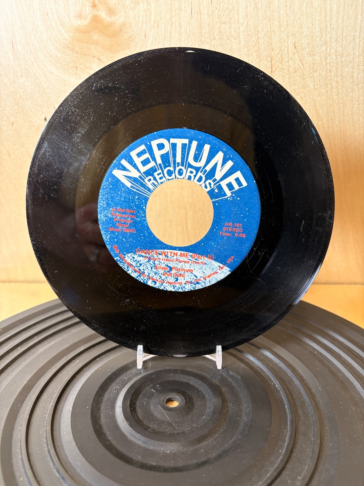 Silver Platinum & Gold Dance With Me Neptune HR-101 7