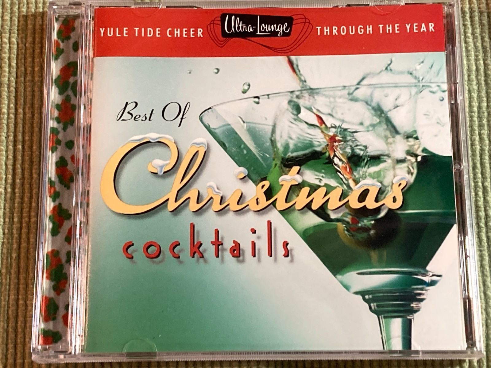 ULTRA LOUNGE: THE BEST OF CHRISTMAS COCKTAILS 15 TRACK CD 