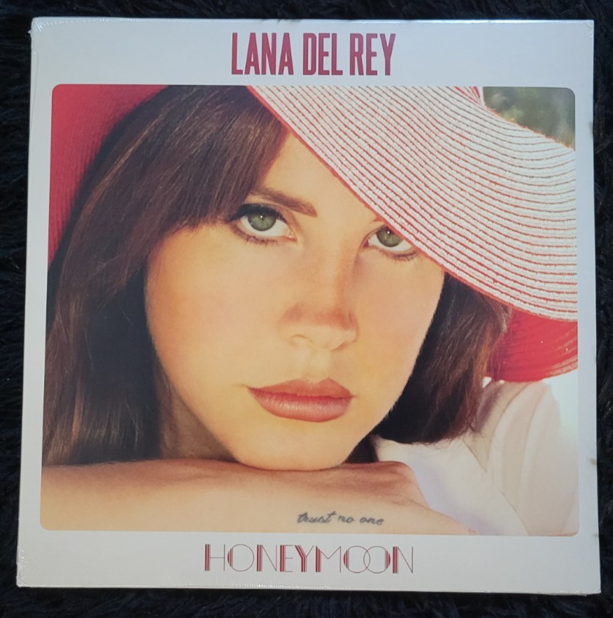 Lana Del Rey Honeymoon Red Vinyl COLLECTIBLE Grade. AMAZING CONDITION