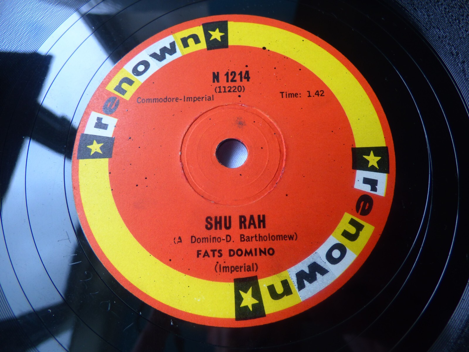 78 rpm FATS DOMINO, SHU-RAH - FELL IN LOVE ON MONDAY, SOUTH AFRICA RENOWN