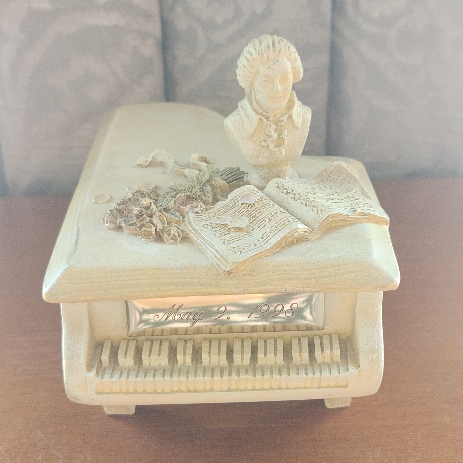 VTG Resin Beethoven Piano Musical Box Ornate Table Décor Collectibles Working