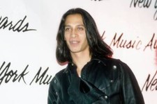 Singer Noel Pagan at an awards event at the Beacon Theatre ca1990s - Old Photo picture