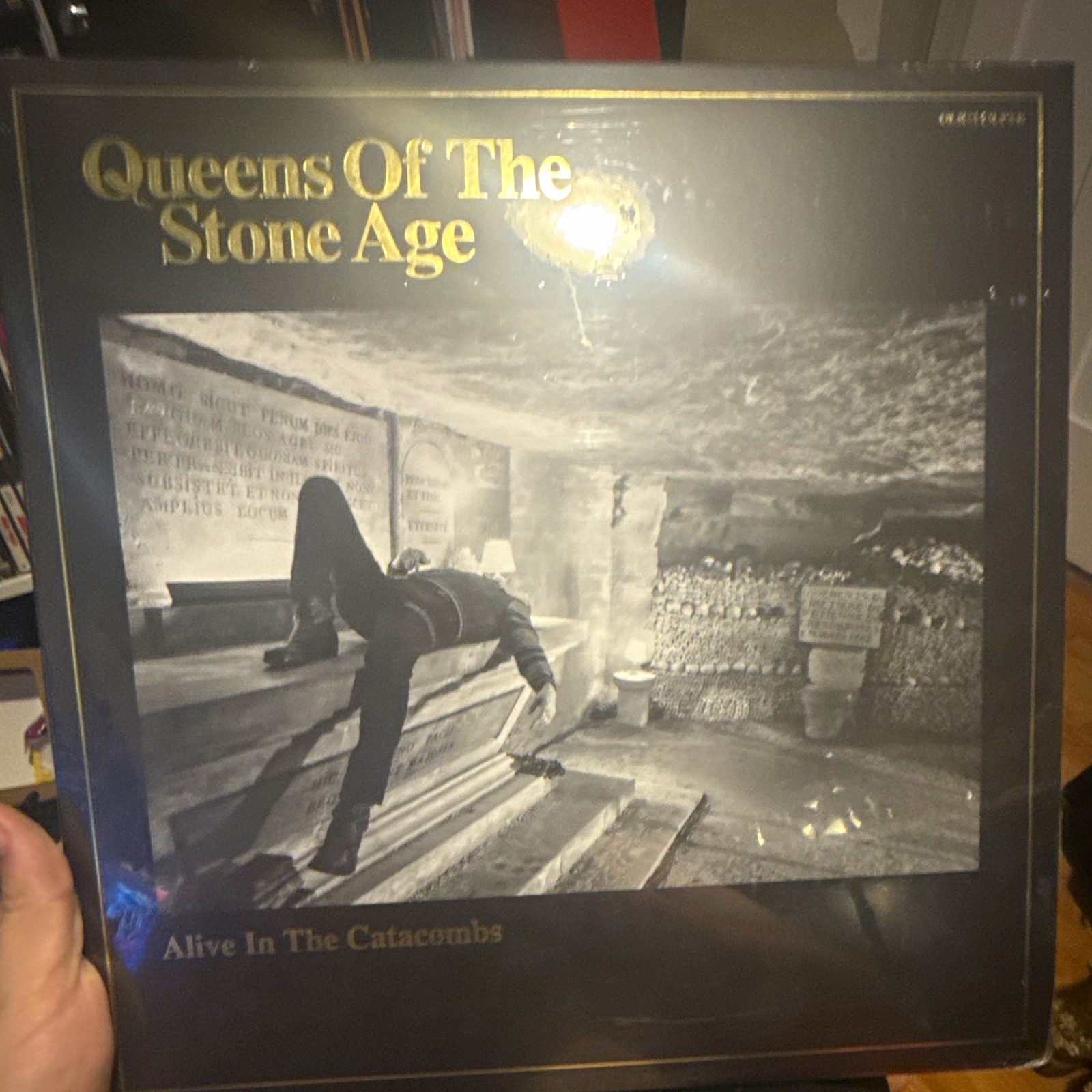 Queens Of The Stone Age Alive In The Catacombs Deluxe Sealed. number 996