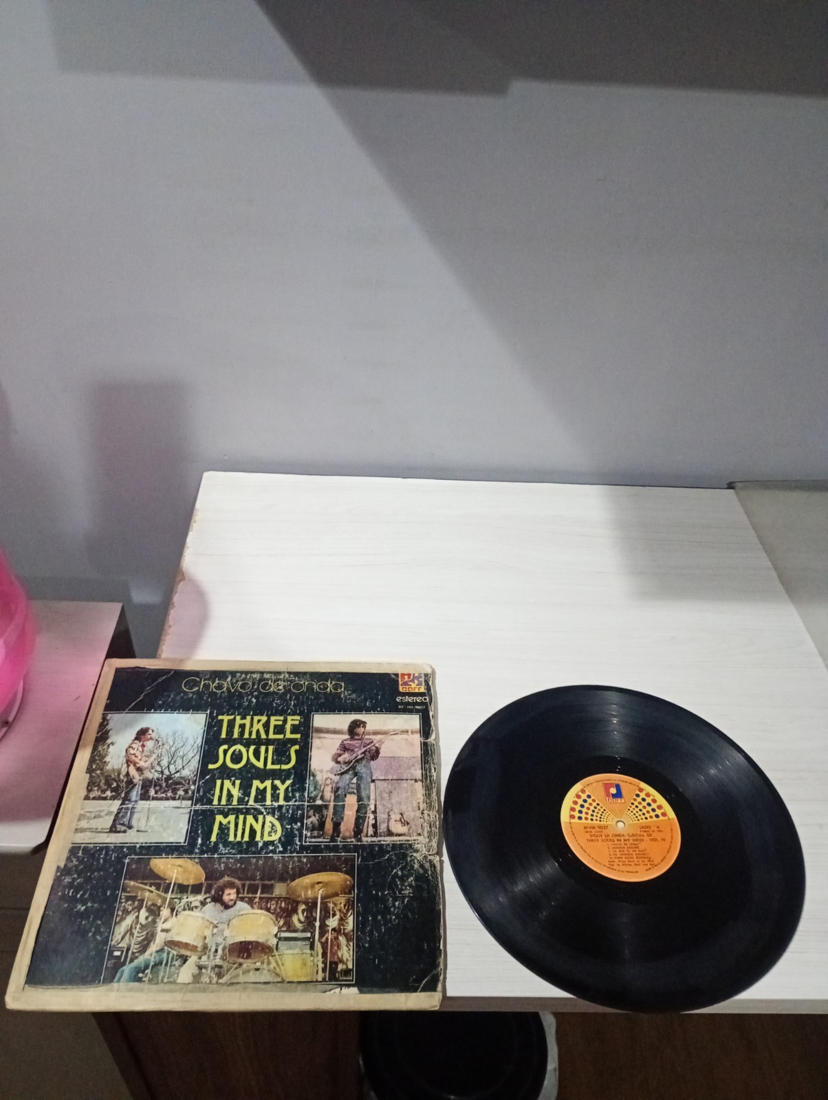 LP VINYL THREE SOULS IN MY MIND.- CHAVO DE ONDA ( GOOD CONDITION )