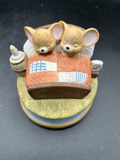 VTG San Francisco Music Box Co. Mice Sleeping Plays Music “It’s A Small World” picture