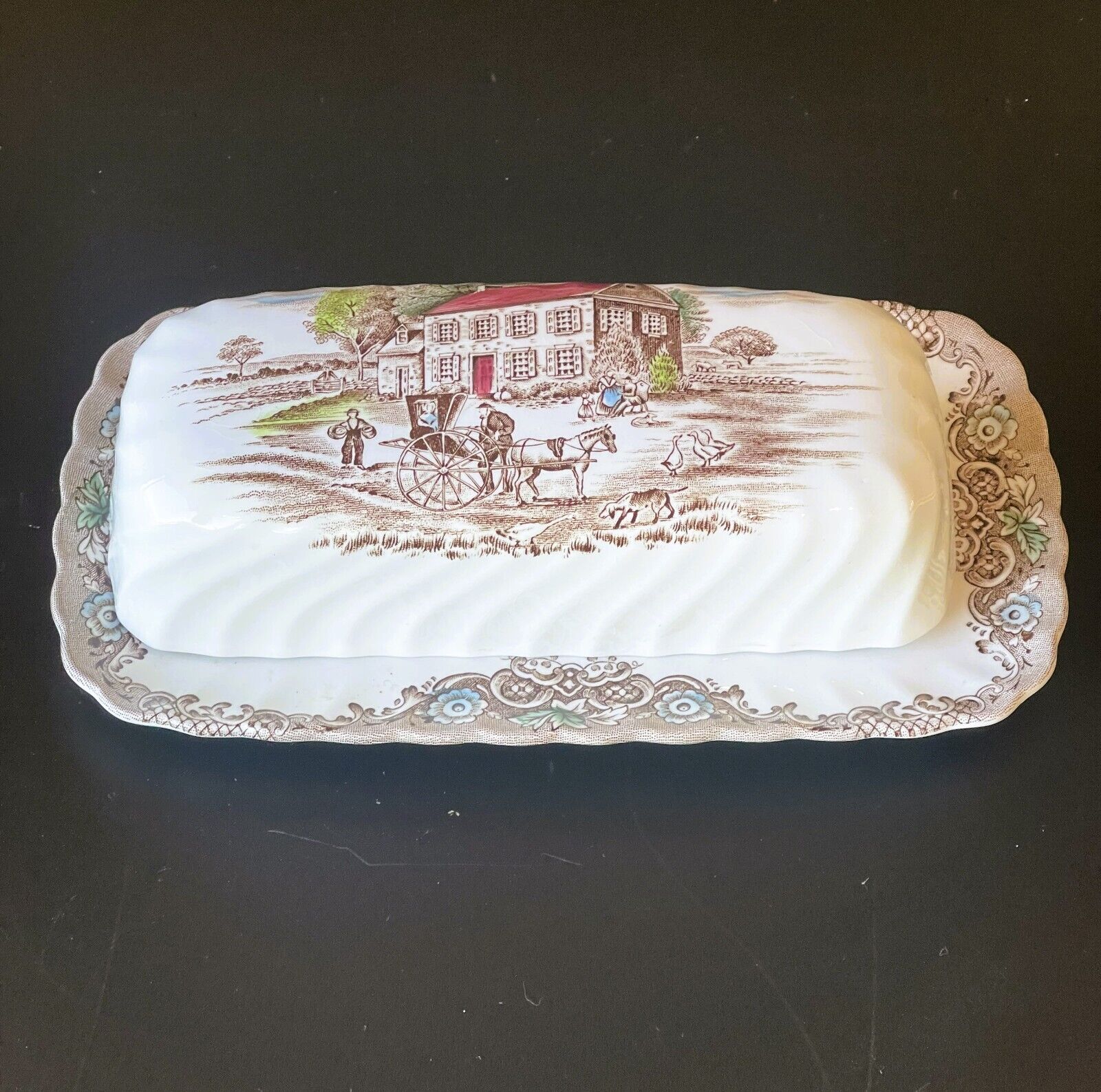 Johnson Brothers Heritage Hall Pennsylvania Fieldstone Covered Butter Dish 4411