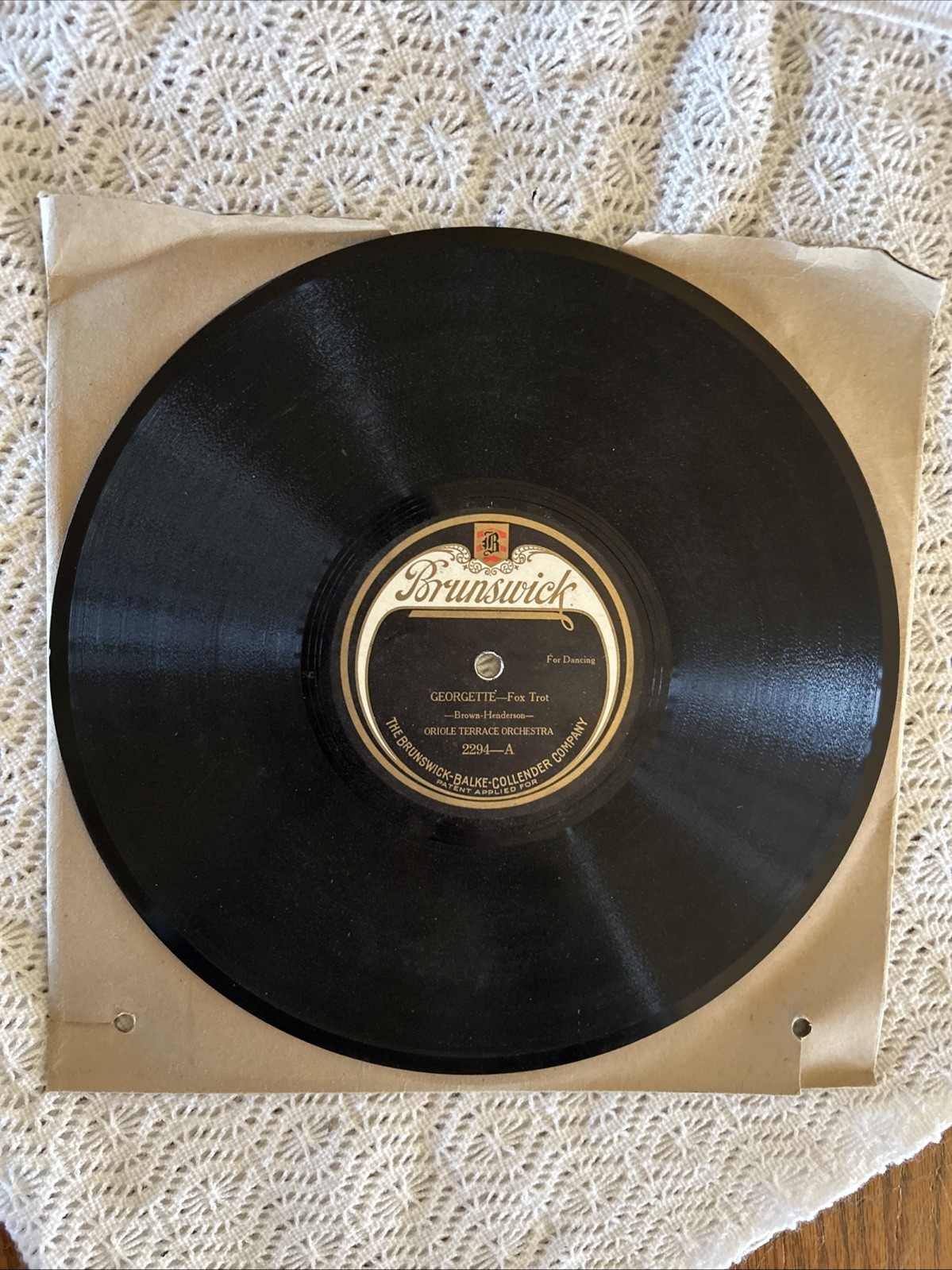 Oriole Terrace Orchestra - 78rpm single 10-inch Brunswick #2294 Georgette