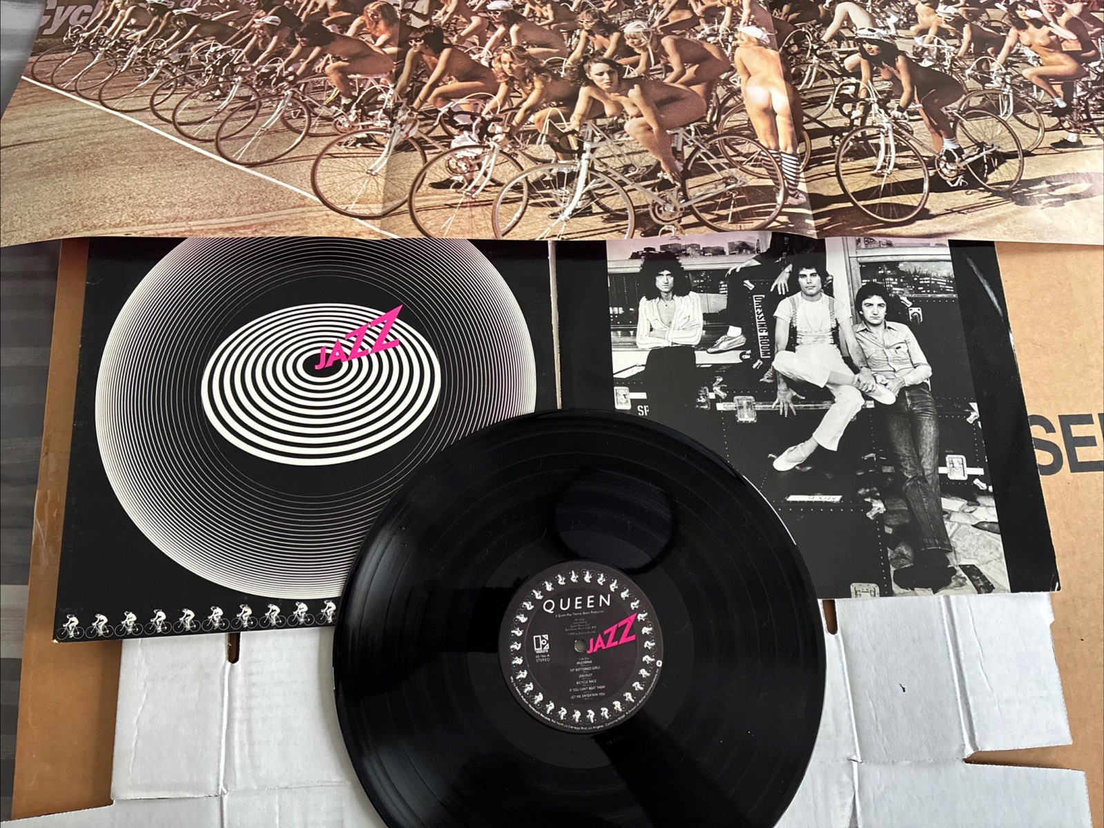 Queen “Jazz” Lp With Poster/ Ex/Ex/ Columbia House Record Club
