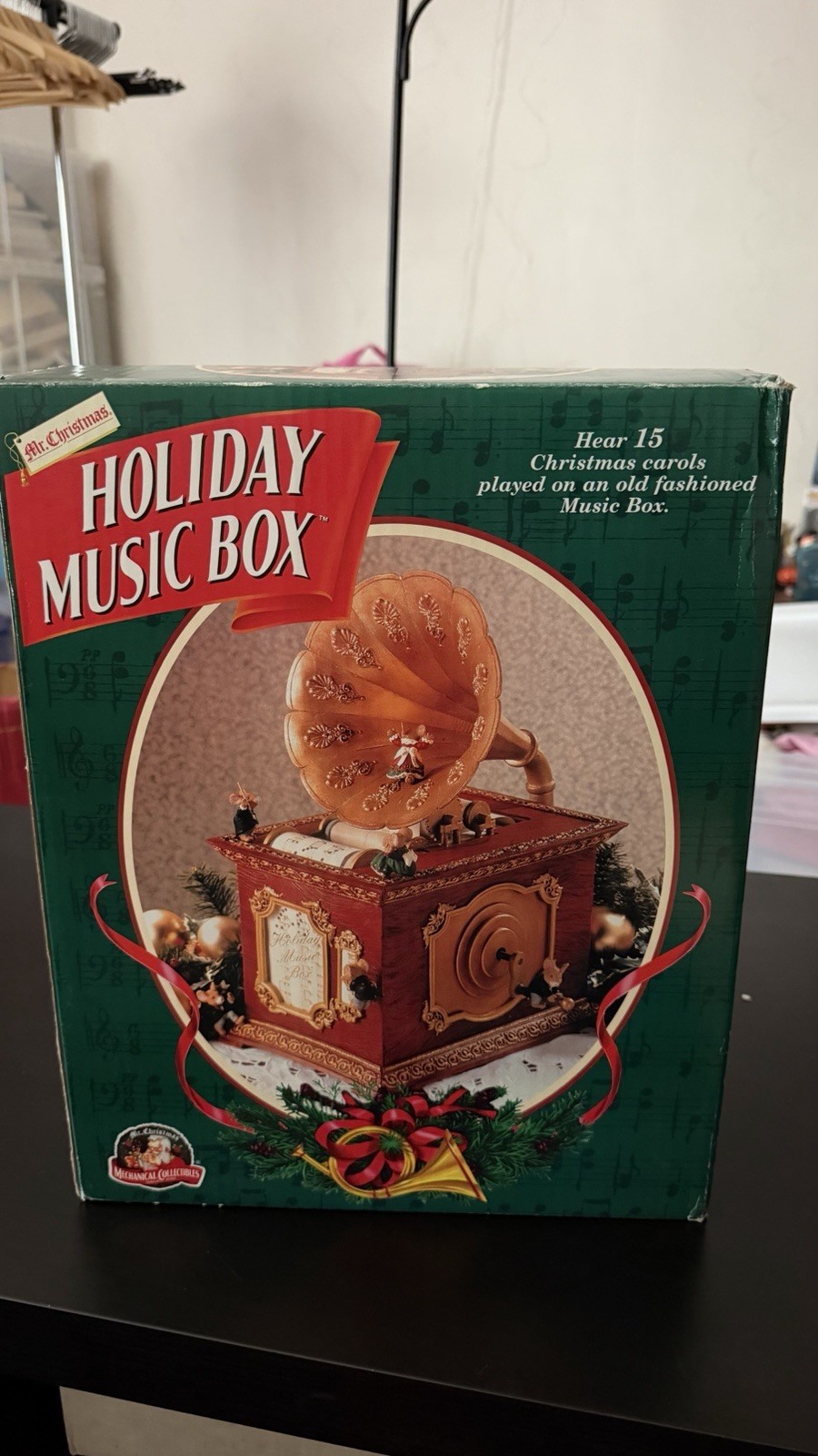 Vintage 1996 Mr. Christmas Holiday Music Box Phonograph w/Mice Plays 15 Carols