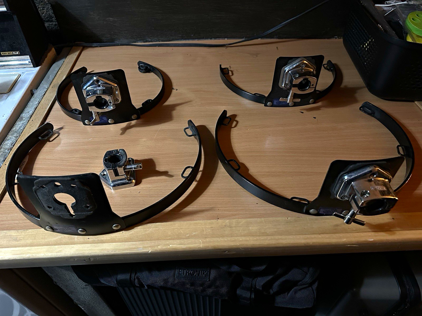Rims Tom Drum Mount Hardware Lot of 4 With Mounting Brackets Black/Chrome