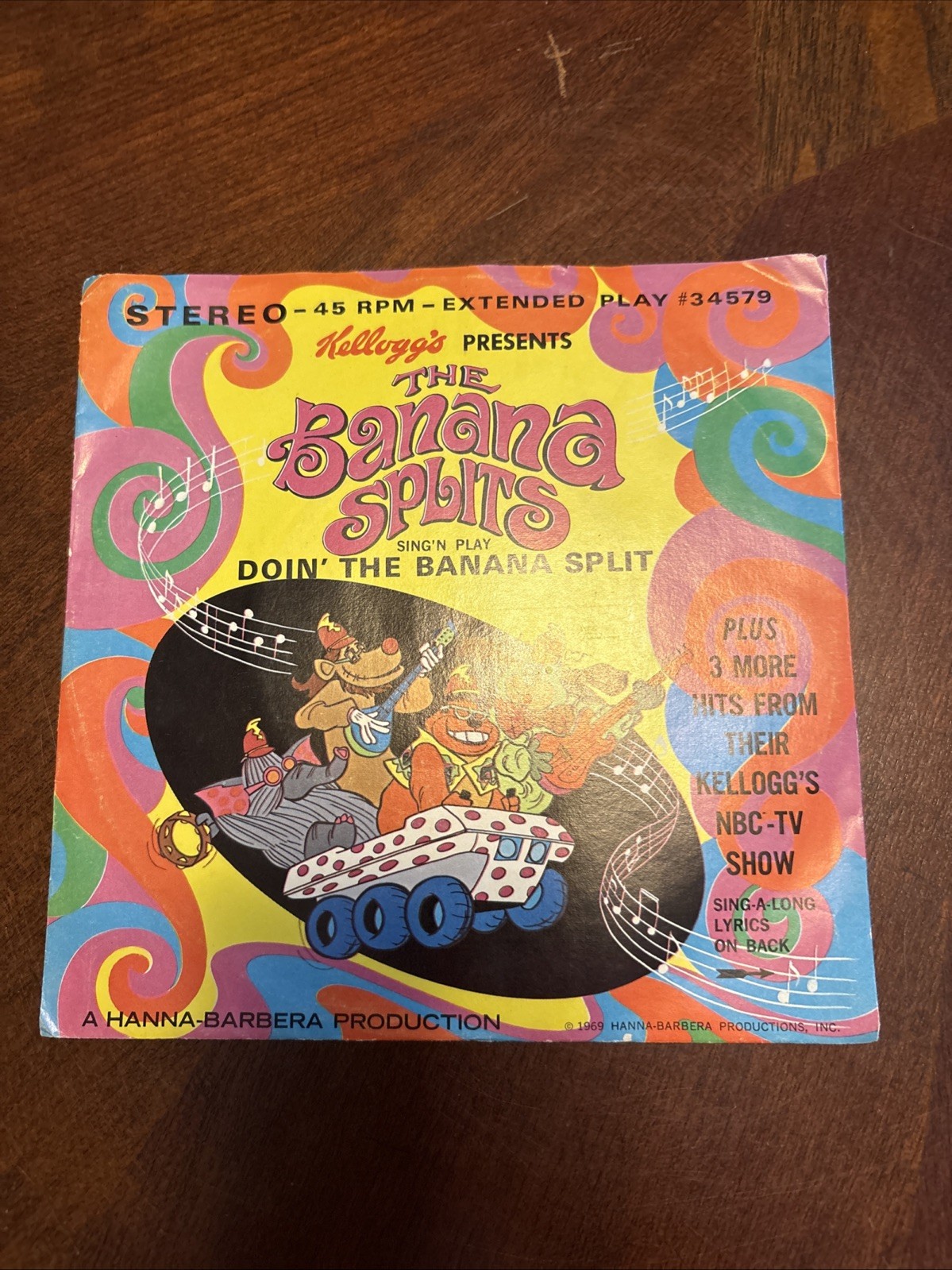 Doin’ The BANANA SPLITS Kellogg’s 7