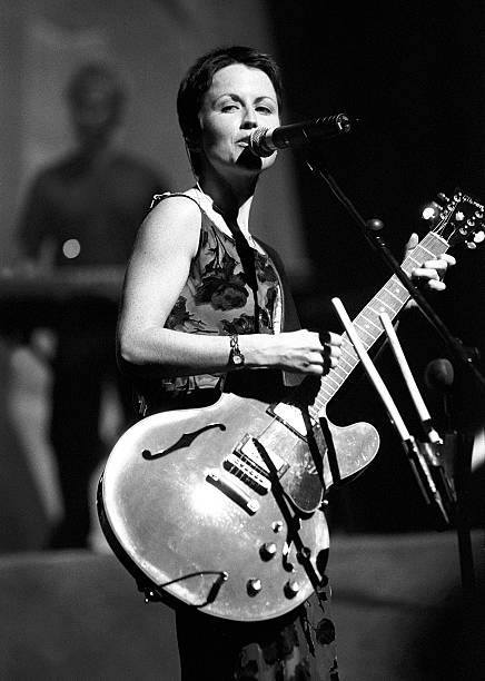 Singer Dolores O\'Riordan performing with the Cranberries Wallingfo- Old Photo 5